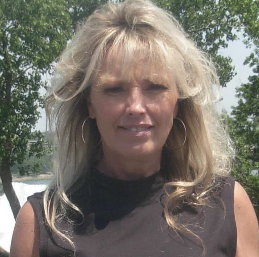 Kelly Chesterfield